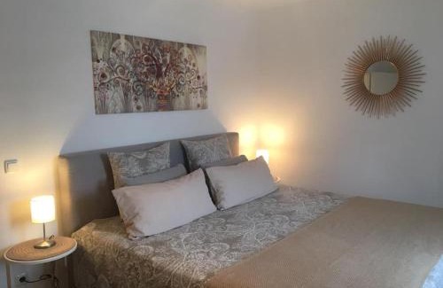 Sankt Quirin Apartamento | Wohnung direkt am Tegernsee mit XL-Terrasse