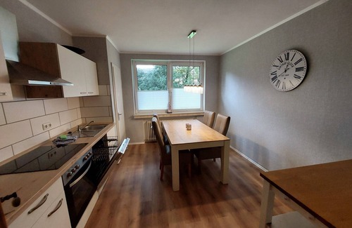Butjadingen Condominio | Wohnung, Fußläufig zur Nordseeküste auf Einmaligem Parkähnlichem Grundstück !