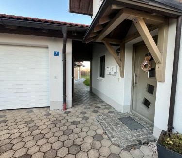 Waging am See Apartamento | Wohnung mit Bergblick