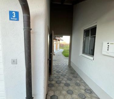 Waging am See Apartamento | Wohnung mit Bergblick