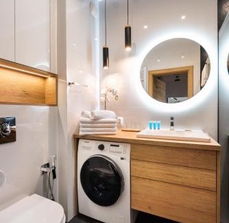 Powazki Apartamento | Wola Skwer Sunny Apartment by BookingHost
