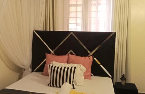 Nyeri Apartamento | Wolf Cabins