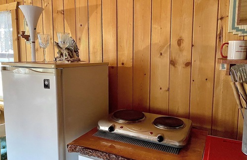 Corvallis Cabina | 'Wolf Den'-Una cabaña romántica perfecta para luna de miel y una cabaña para deportistas Paradise