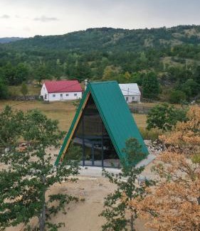 Pluzine Casa | Wolf Ridge Montenegro