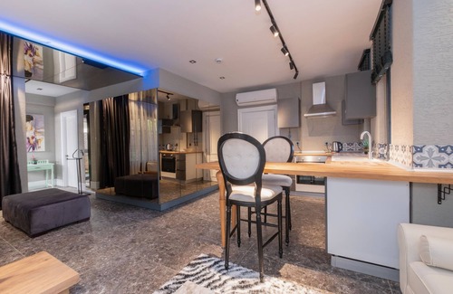 Lara Apartamento | Wolf Suites