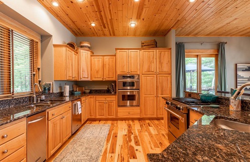 Crosslake Casa | WOLFCROSS - Lakefront Retreat on Whitefish Chain - 5BR 4 Bath