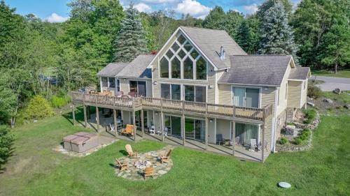 Swanton Casa | Wolfpack Retreat