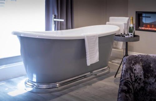 Wolf's Castle Casa | Wolfscastle Country Hotel