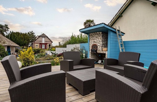 Merville-Franceville-Plage Casa | Maravillosa casa de vacaciones privada para 10 personas con WIFI, TV, terraza y mascotas permitida