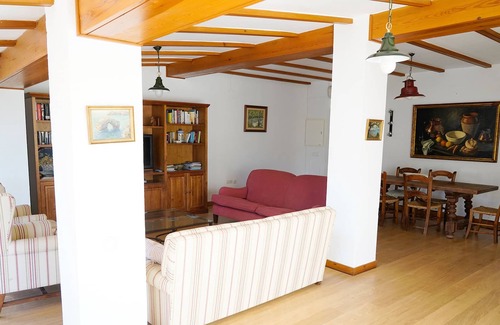 El Puerto de Santa María Chalet De Esquí | Maravilloso chalet con piscina privada en urbanización Vistahermosa