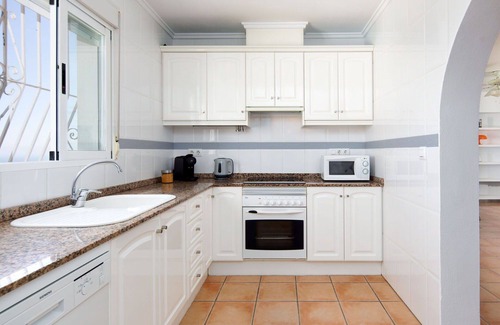 La Font d'en Carros Villa | Estupenda casa de vacaciones privada para 6 personas con WIFI, piscina privada, A/C, TV y terraza
