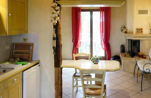 Terrasson-la-Villedieu Villa | Preciosa casa de vacaciones privada para 4 personas con piscina, WIFI, TV, terraza y aparcamiento