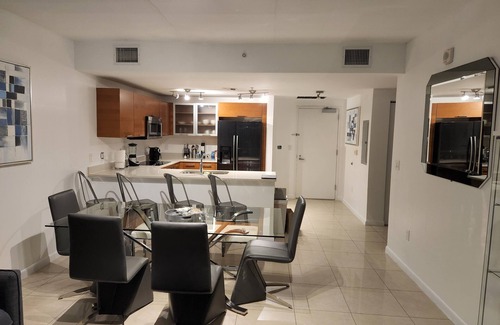 Midtown Condominio | Wonderful 1 bedroom condo in Midtown