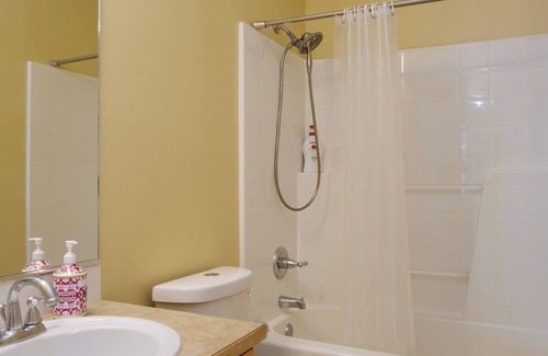South Tacoma Casa | Wonderful 1-bedroom house in Fircrest