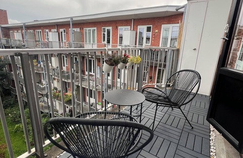 Transvaalbuurt Apartamento | Wonderful 2bed flat with balcony in charming Amsterdam Oost, near Amstel canal
