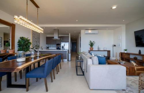 El Tezal Apartamento | Wonderful 2BR Condo with Ocean and Arch Views