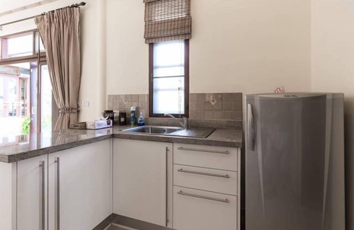 Thong Krut Villa | Maravillosa villa de 2 dormitorios con piscina y jardines