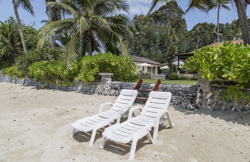 Thong Krut Villa | Maravillosa villa de 2 dormitorios con piscina y jardines