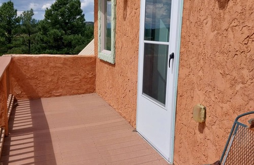 Boncarbo Casa | Wonderful 3-bedroom house in Boncarbo CO. Perfect for Hunters.