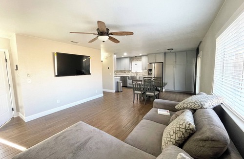 Visalia Casa | Wonderful 3-bedroom house with AC in charming Visalia