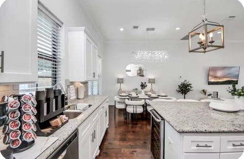 Woodlake - Briar Meadow Casa | Wonderful 3-bedroom townhome with AC in Houston
