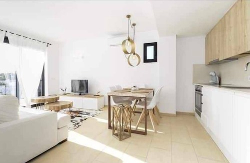 Son Carrio Apartamento | Maravilloso apto. de diseño a 1 minuto de la playa