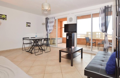 Santa-Severa Apartamento | Alojamiento de 1 habitaciones en Luri