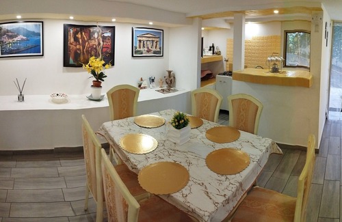 Agropoli Apartamento | 🤩 APLICACIÓN MARAVILLOSA. A CON PISCINA Y JARDÍN CON VISTA CAPRI Y COSTA AMALFITANA