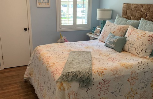 Atlantic Beach Casa | Wonderful Atlantic Beach home within walking distance to beach and town center!