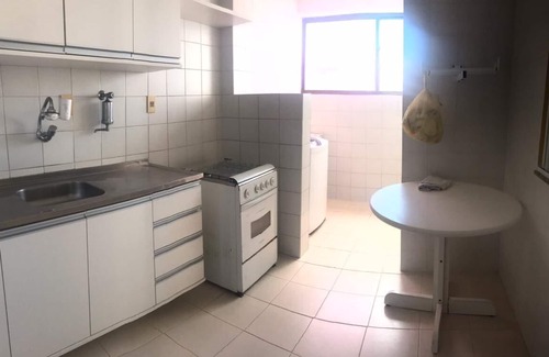 Itaigara Apartamento | Maravillosa habitación y habitación en Pituba / Itaigara