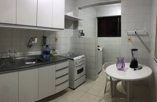 Itaigara Apartamento | Maravillosa habitación y habitación en Pituba / Itaigara