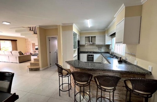 Enseada Casa | Wonderful high standard furnished townhouse on the beach
