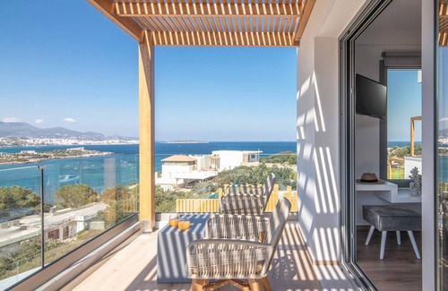 Ammoudara Villa | Wonderful Crete Villa | Villa Isla Azul | 4 Bedrooms | Private Heated Pool | Stunning Sea Views | Outdoor Dining & Lounge Area | Proximity to Ammoudara Beach | Agios Nikolaos