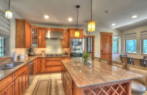 Blue River Casa | Wonderful family homebase in Blue River only 5 miles to Breckenridge!