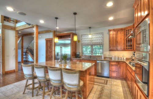 Blue River Casa | Wonderful family homebase in Blue River only 5 miles to Breckenridge!