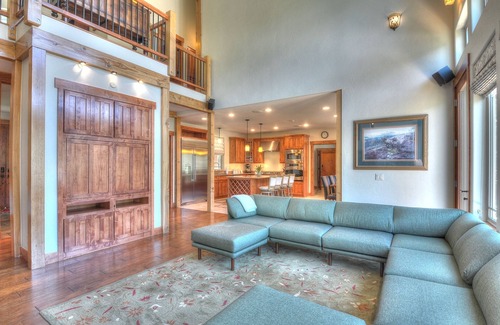 Blue River Casa | Wonderful family homebase in Blue River only 5 miles to Breckenridge!