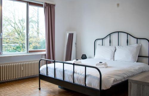 Sint-Michiels Apartamento | Wonderful family stay in Brugge