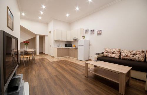 Uzhhorod Apartamento | Wonderful flat on city center (Mukachivska 4/11)