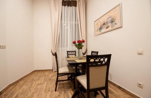 Uzhhorod Apartamento | Wonderful flat on city center (Mukachivska 4/12)