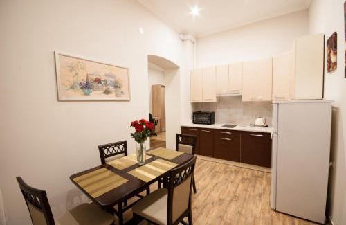 Uzhhorod Apartamento | Wonderful flat on city center (Mukachivska 4/12)