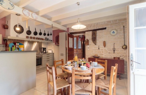 Mauze-sur-le-Mignon Casa | Maravillosa casa de vacaciones privada con piscina privada, WIFI, TV, terraza y mascotas permitida