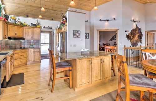Michigan Hill Casa | Wonderful Hilltop Hideaway w/ Deck & Mtn Views!