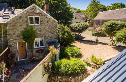 Haverfordwest Cabaña | Maravillosa casa de vacaciones, zona tranquila con piscina cubierta climatizada