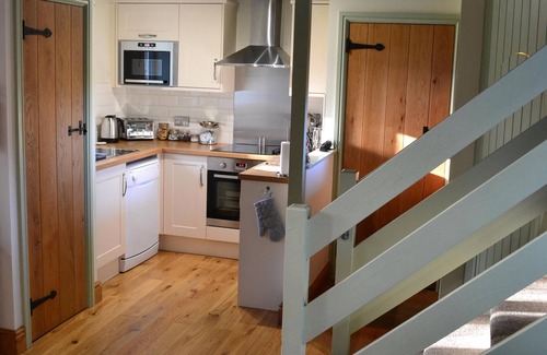 Haverfordwest Cabaña | Maravillosa casa de vacaciones, zona tranquila con piscina cubierta climatizada