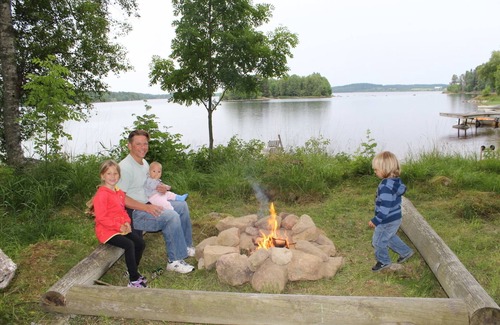 Lekeryd Chalet De Esquí | Wonderful vacation home on a lakeside property in Småland