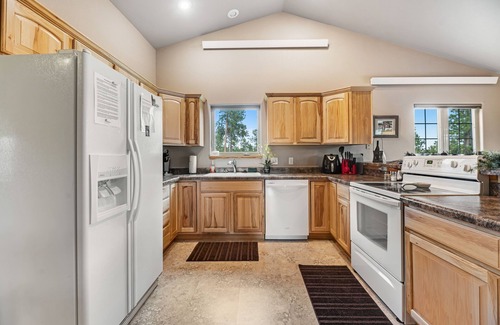 Benchmark Casa | Wonderful home in perfect location for ATV riders with W/D & patio