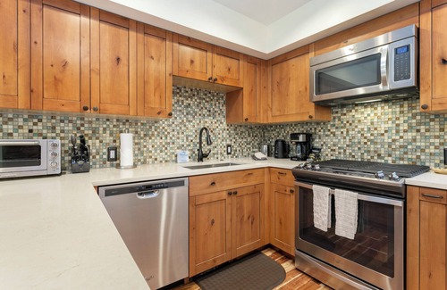 Intermountain Casa | Wonderful Home, Steps Away from In-town Shuttle