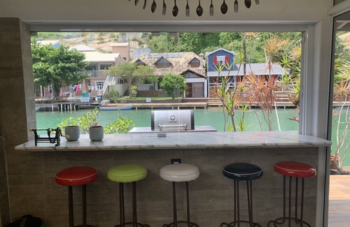 Barra da Lagoa Casa | Wonderful house by the canal