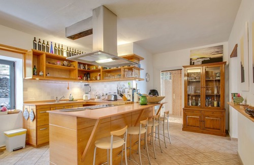 La Asomada Chalet De Esquí | Maravillosa casa Pure La Asomada con increibles vistas al mar, WiFi y piscina