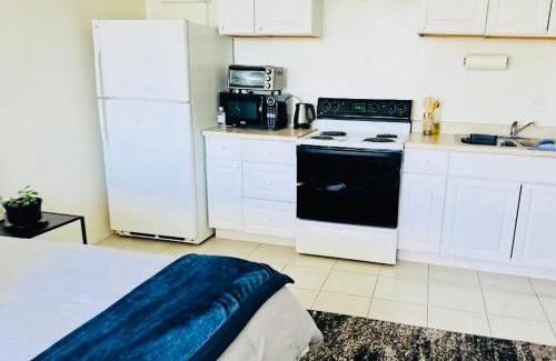 Wilshire Apartamento | Wonderful LA studio apartment